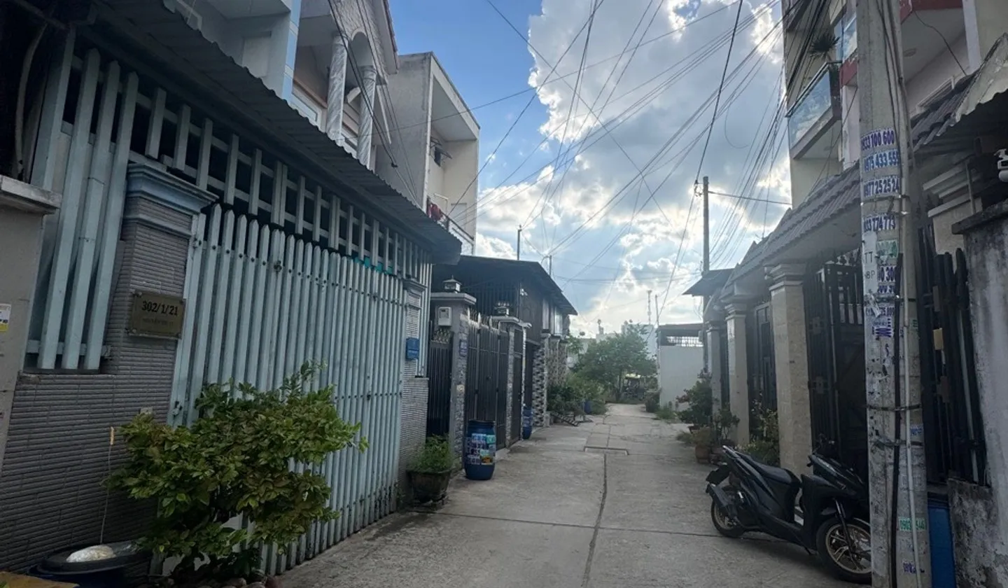 Bán nhà 3 tầng 4 phòng ngủ tại Nguyễn Thị Tú giá 5,3 tỷ... Bán nhà riêng tại Bình Tân, Hồ Chí Minh 01