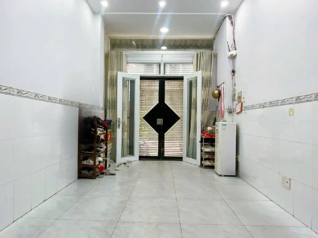 Cơ hội sở hữu nhà trung tâm Quận 10 với giá ưu đãi chưa từng có... Bán nhà riêng tại Hòa Hưng, Hồ Chí Minh 01