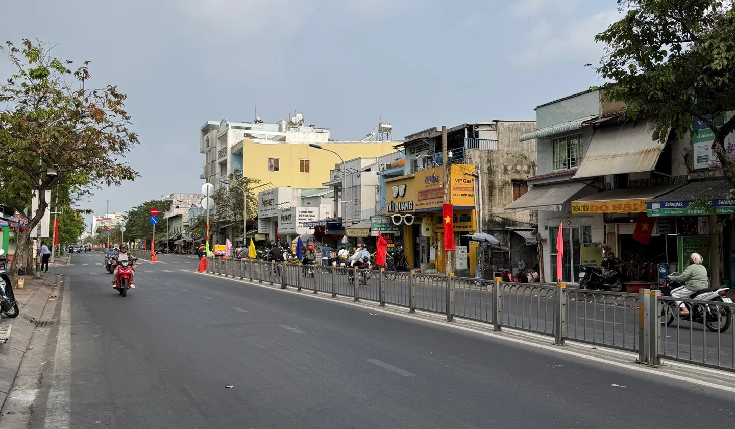 Nhà mặt phố 3 tầng, 33m2, giá 6,5 tỷ tại Quận 6... Bán nhà mặt phố tại Bình Tiên, Hồ Chí Minh 01