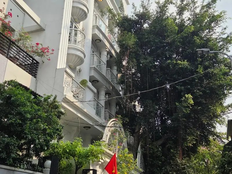 Bán khách sạn 4 sao 9 tầng có hồ bơi tại Phường 10, Phú Nhuận... Bán bất động sản khác tại Phú Nhuận, Hồ Chí Minh 01