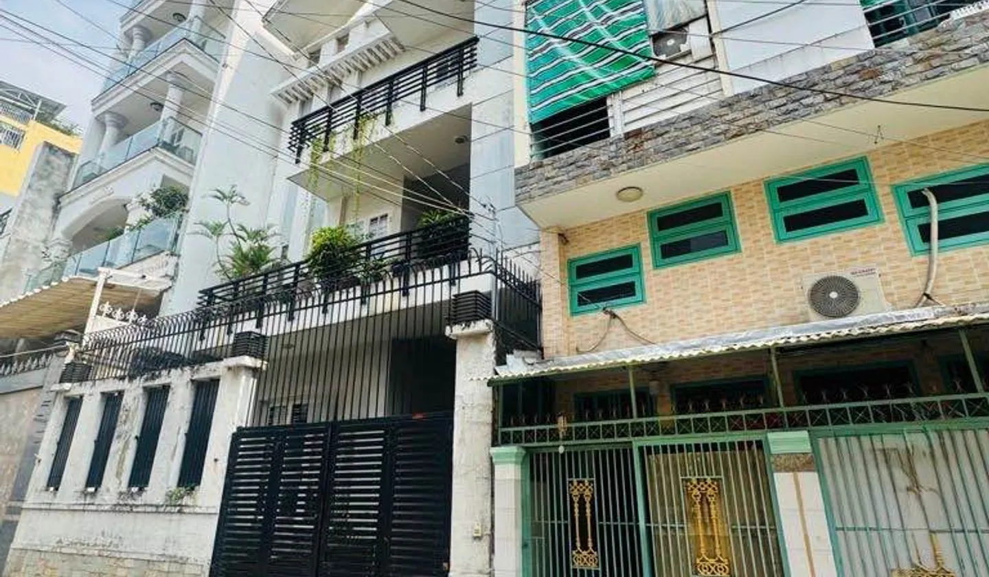 Ô TÔ NGỦ TRONG NHÀ – 155M² – CÁCH MẶT TIỀN NHIÊU TỨ CHỈ 1 CĂN – XÂY 7 TẦNG... Bán nhà riêng tại Cầu Kiệu, Hồ Chí Minh 01