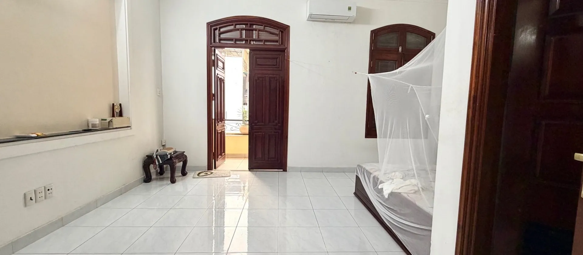 Biệt thự phố sang trọng gần sân bay, cách Quận 1 vài phút... Bán nhà riêng tại Tân Sơn Hòa, Hồ Chí Minh 01