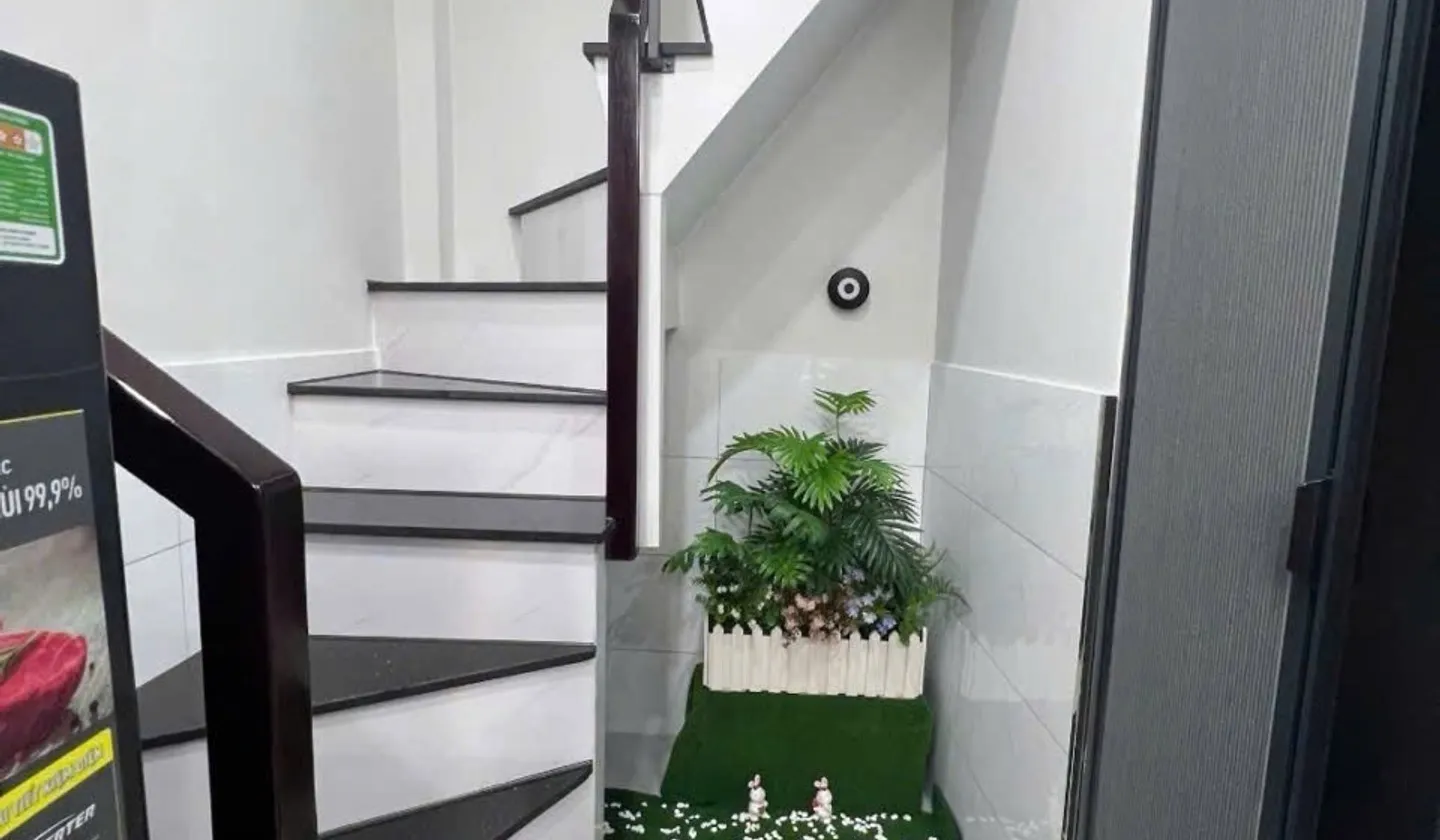 Nhà quận 11 . Sát bên đầm sen... Bán nhà riêng tại Hòa Bình, Hồ Chí Minh 01