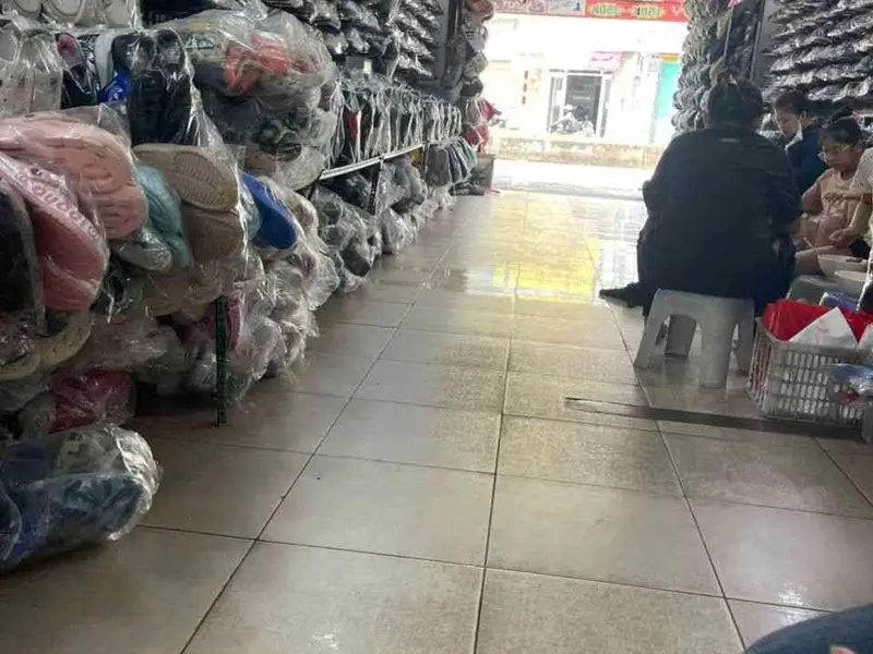 Bán nhà 2 tầng mặt tiền rộng tại phường Hạnh Thông, Hồ Chí Minh... Bán nhà mặt phố tại Hạnh Thông, Hồ Chí Minh 01