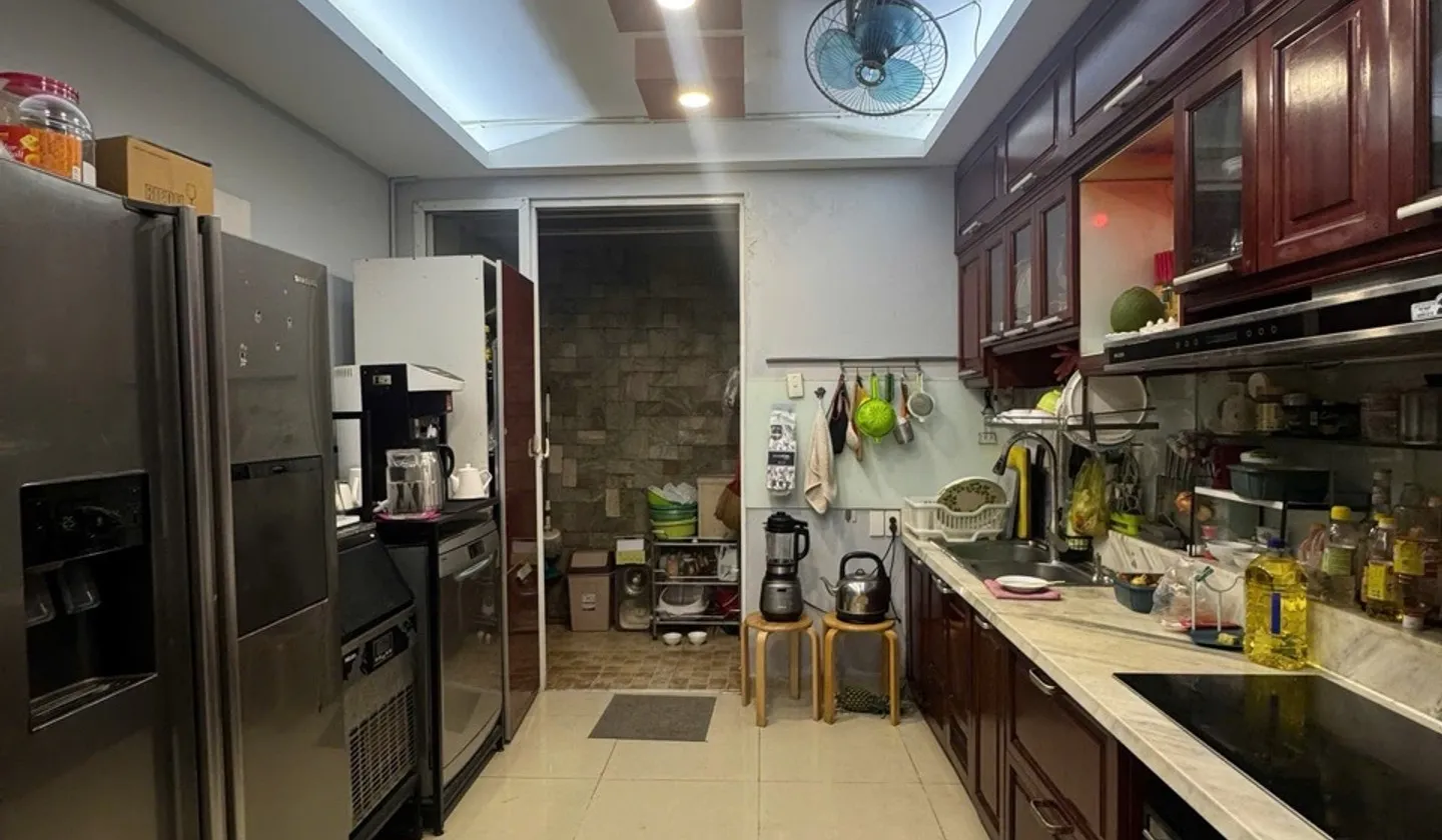 THÍCH QUẢNG ĐỨC – Nhà sát mặt tiền, cách hẻm xe hơi khoảng 20m.... Bán nhà riêng tại Phú Nhuận, Hồ Chí Minh 01