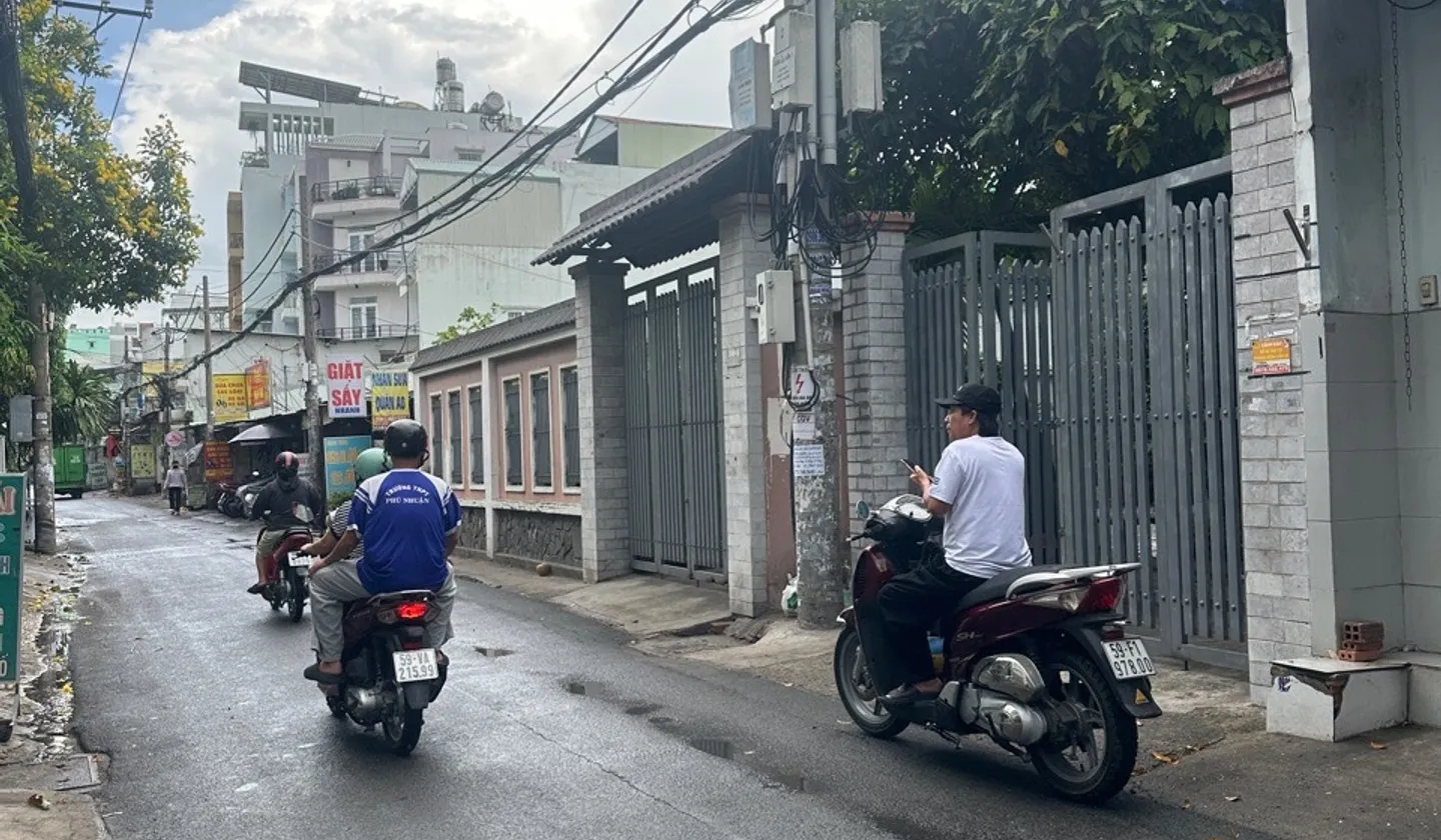Nhà mặt phố Huỳnh Văn Nghệ 4 tầng, 4PN, 37m2 giá tốt... Bán nhà mặt phố tại An Hội Đông, Hồ Chí Minh 01
