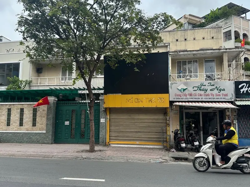 NHÀ. Bá.n trung tâm Phú Nhuận MẶT TIỀN KINH DOANH NGAY TRẦN HUY LIỆU - GIÁP NGUYỄN VĂN TRỖI - 100M... Bán nhà mặt phố tại Phú Nhuận, Hồ Chí Minh 01