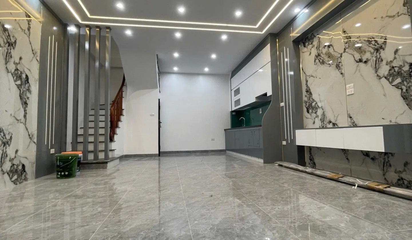 Nhà 5 tầng 5 phòng ngủ hướng Đông Nam tại Thanh Trì... Bán nhà riêng tại Đại Thanh, Hà Nội 01
