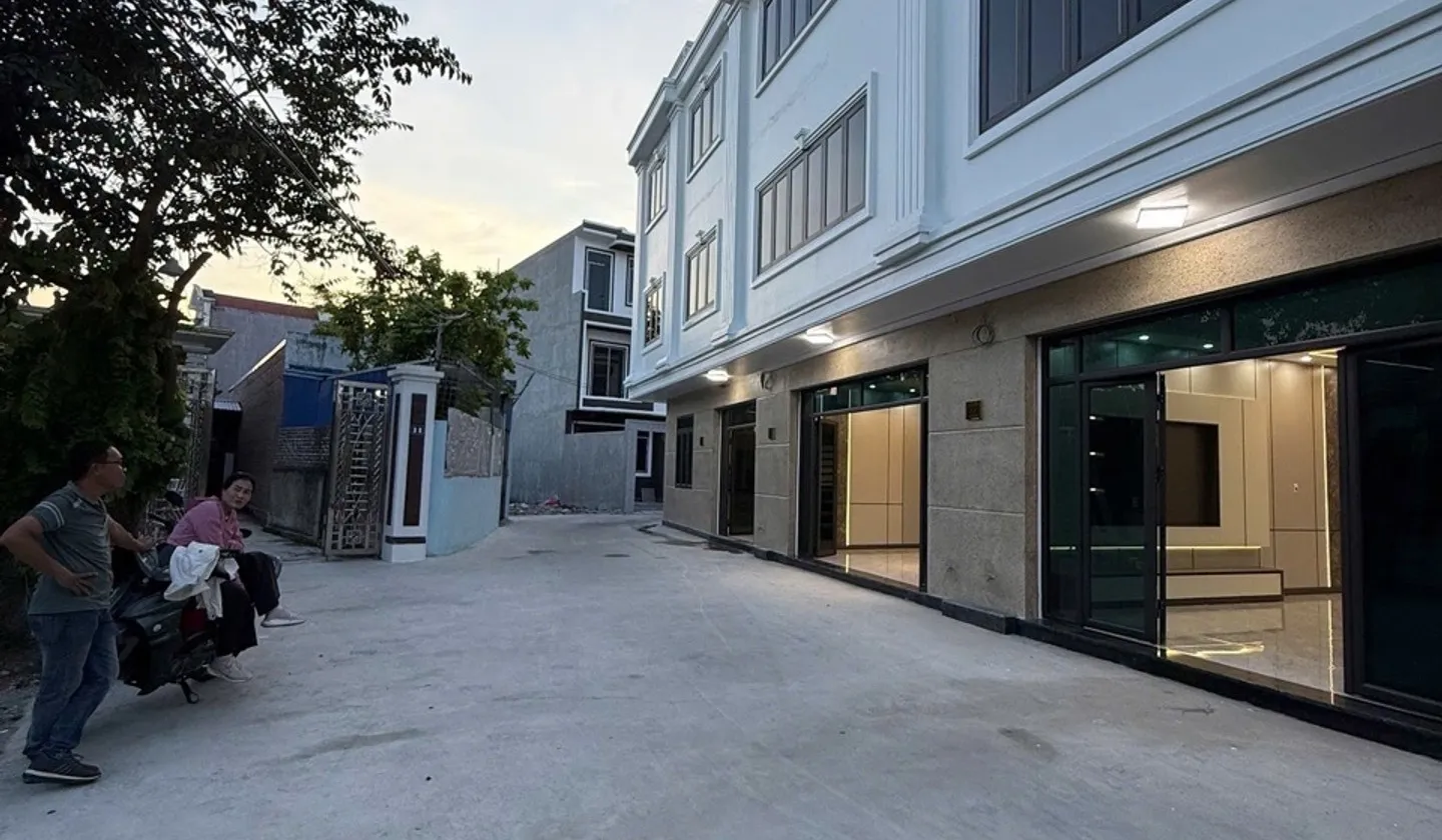 Nhà 3 tầng hiện đại, mặt tiền rộng tại Kiều Đông - Hồng Thái, cơ hội cực hiếm nên nắm nhanh... Bán nhà riêng tại An Hải, Hải Phòng 01