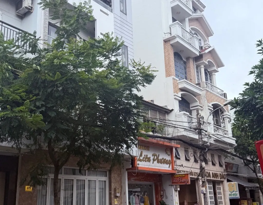 Nhà phố Tân Bình 5 tầng rộng rãi giá cực tốt... Bán nhà mặt phố tại Tân Bình, Hồ Chí Minh 01