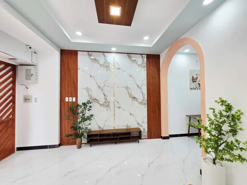 NHÀ MỚI FULL NỘI THẤT, HẺM XE HƠI, NGAY KHU CAO TẦNG... Bán nhà riêng tại Bình Trị Đông, Hồ Chí Minh 01
