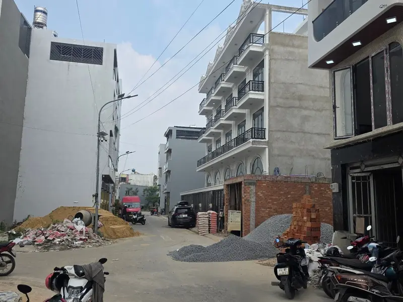 SIÊU PHẨM CHÂN DÀI 72m2 KHU ĐỒNG BỘ - THANG MÁY - 450kg
HƯƠNG LỘ 2... Bán nhà riêng tại Bình Tân, Hồ Chí Minh 01