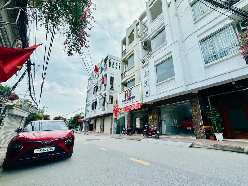 Nhà mặt phố Bùi Thị Từ Nhiên với thiết kế hiện đại và ô chờ thang máy... Bán nhà mặt phố tại Đông Hải, Hải Phòng 01