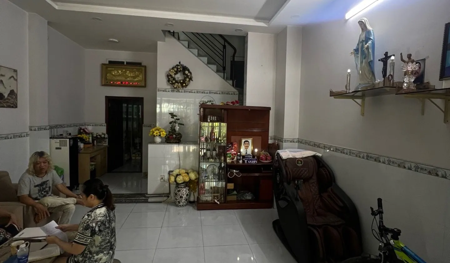 NHÀ ĐẸP GIÁ TỐT NGAY GẦN CHỢ ĐẦU MỐI BÌNH ĐIỀN - 4TẦNG 6PN... Bán nhà riêng tại Bình Đông, Hồ Chí Minh 01