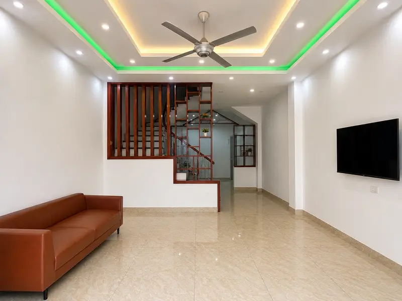 🏡 NHÀ ĐẸP MỚI XÂY ĐÔNG ANH – MẶT NGÕ Ô TÔ ĐỖ CỬA – VIEW HỒ THOÁNG MÁT – GẦN CẦU THƯỢNG CÁT 🌉... Bán nhà riêng tại Thiên Lộc, Hà Nội 01