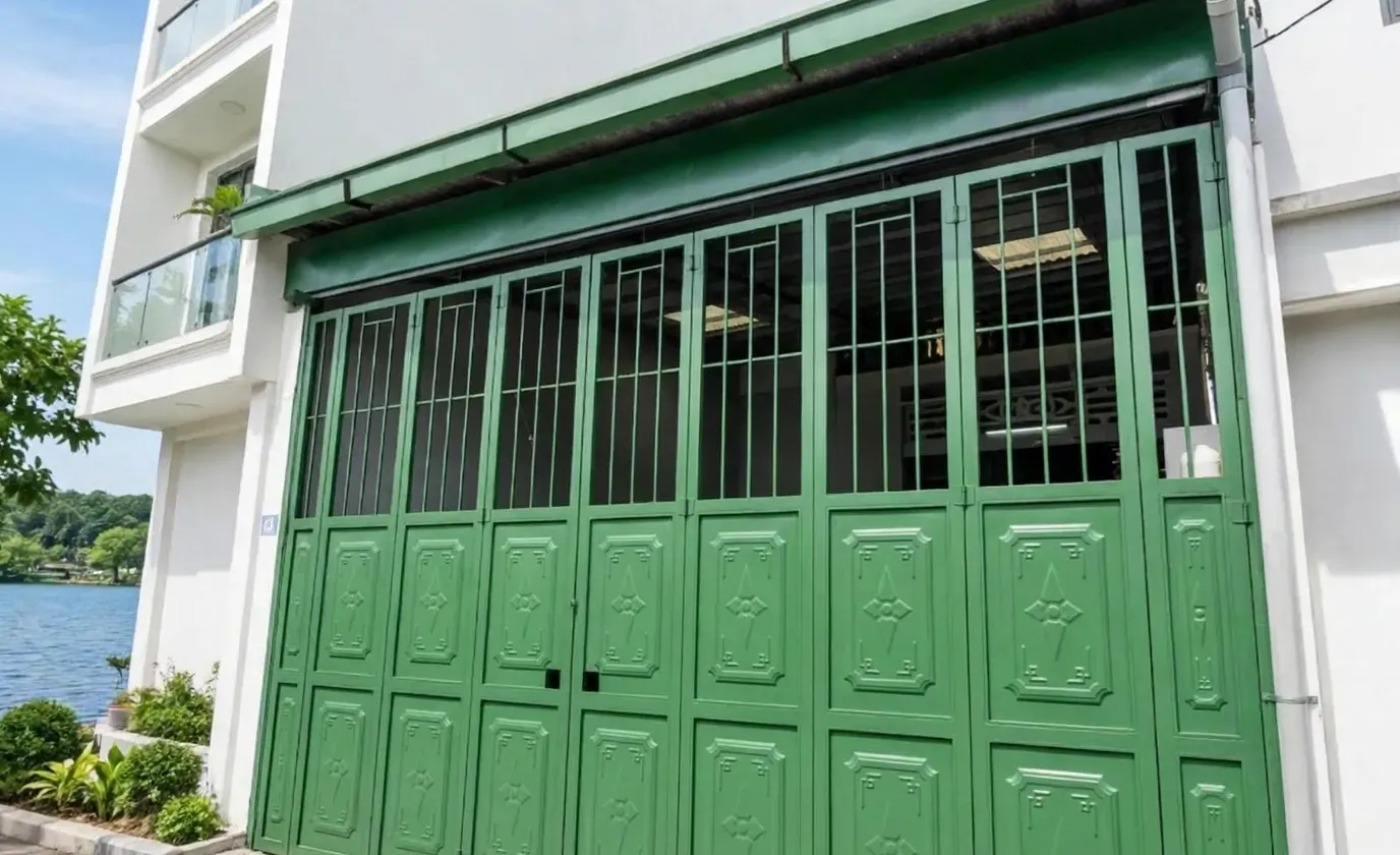 Bán đất mặt tiền rộng tại Gia Thượng, view hồ Ao Lão, ô tô dừng đỗ ngày đêm... Bán đất tại Bồ Đề, Hà Nội 01