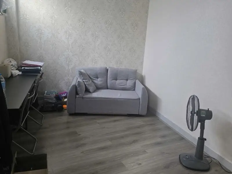 Nhà hẻm xe hơi 2 tầng tiện nghi tại Lãnh Binh Thăng giá hợp lý... Bán nhà riêng tại Phú Thọ, Hồ Chí Minh 01