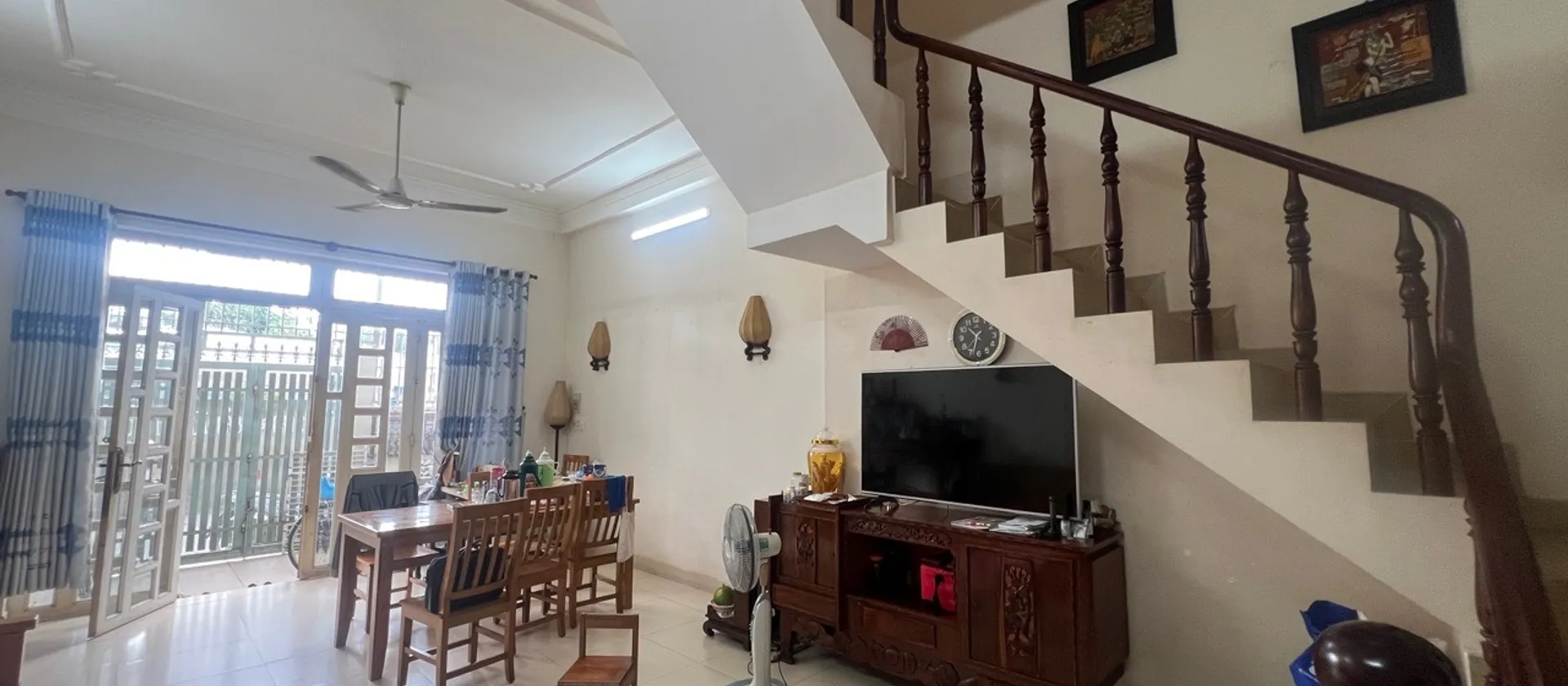 Nhà lô góc 4 tầng 3PN 3WC mặt tiền rộng tại Phước Long B Cũ... Bán nhà riêng tại Phước Long, Hồ Chí Minh 01