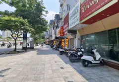 Bán nhà riêng Nguyễn Trãi diện tích 69.6m², 5.5 tầng, ô tô đỗ cửa thuận tiện... Bán nhà riêng tại Khương Đình, Hà Nội 02