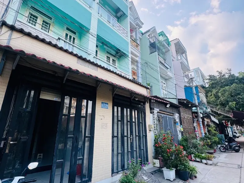 Bán nhà riêng 4 tầng khu dân cư Vĩnh Lộc, Bình Tân, hẻm nhựa 8m, giá 3.3 tỷ... Bán nhà riêng tại Bình Tân, Hồ Chí Minh 01