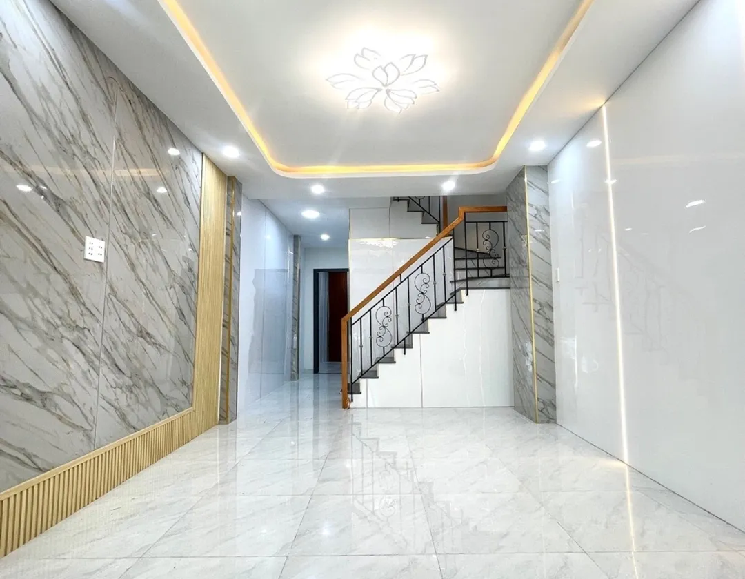 25.🏠Nhỉnh 4 Ty. Nguyễn Thị Tần.Q8 Nhà 2 Tầng. 3pn Dtsd 39m2. Nở hậu
Sổ hồng riêng... Bán nhà riêng tại Chánh Hưng, Hồ Chí Minh 01