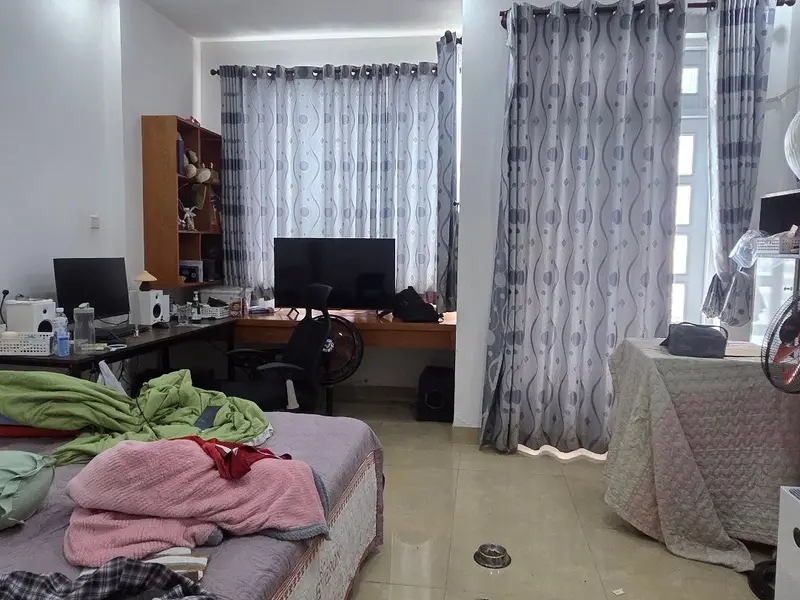 Bán nhà 3 tầng 69m2 tại Lạc Long Quân, giá ưu đãi còn 8,5 tỷ đồng... Bán nhà riêng tại Tân Hòa, Hồ Chí Minh 01