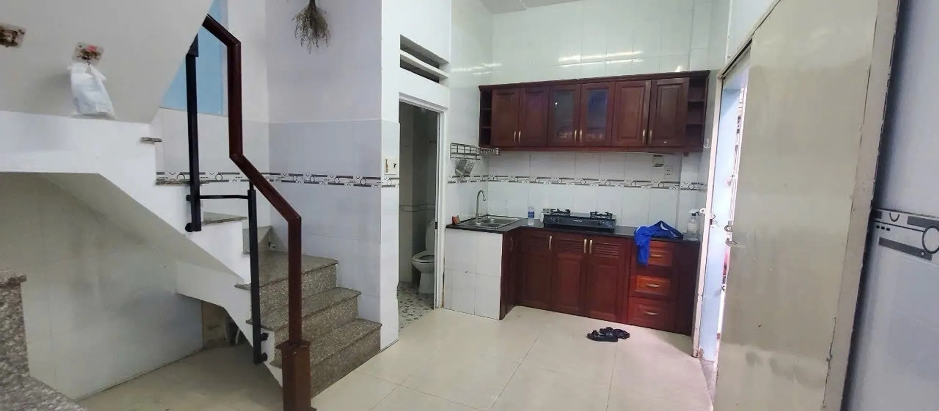 Nhà Lô Góc 2 Tầng Hẻm Thông, Thoáng Mát Giá Ưu Đãi... Bán nhà riêng tại Nhiêu Lộc, Hồ Chí Minh 01