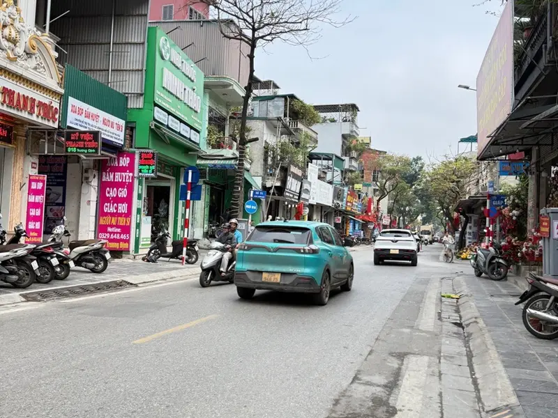 Bán nhà mặt phố Trương Định, 62m², 5 tầng, 6 phòng ngủ, thuận tiện kinh doanh... Bán nhà mặt phố tại Hoàng Mai, Hà Nội 01