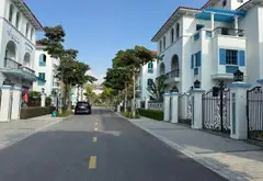 Bán biệt thự liền kề tại phường Bãi Cháy, Quảng Ninh với diện tích 226.7 m² và pháp lý cơ sở... Bán biệt thự, liền kề tại Bãi Cháy, Quảng Ninh 01