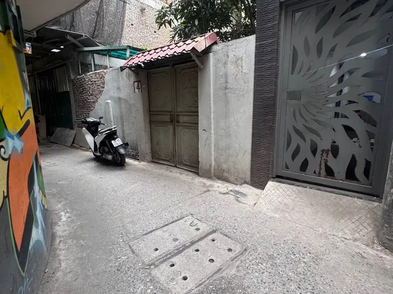 Bán mảnh đất vuông vắn mặt tiền rộng tại trung tâm quận Đống Đa... Bán đất tại Đống Đa, Hà Nội 01