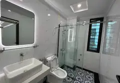 Bán nhà riêng 5 tầng lô góc tại trung tâm quận Cầu Giấy... Bán nhà riêng tại Phú Diễn, Hà Nội 07