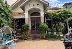 Biệt thự vườn góc 2 mặt tiền, yên tĩnh quận 7, giá cực hấp dẫn... Bán nhà riêng tại Tân Hưng, Hồ Chí Minh 01