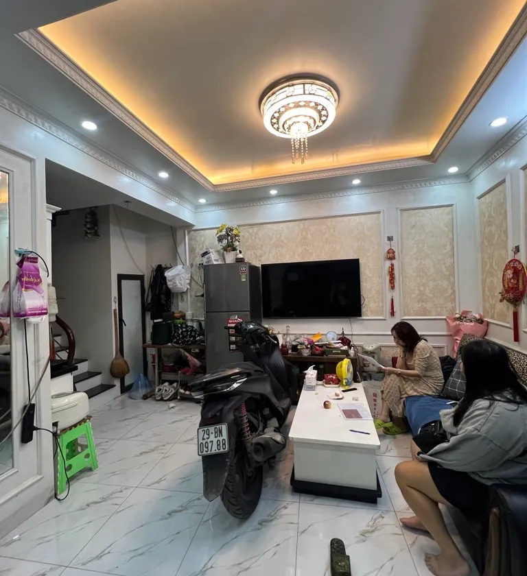 🔥 HÀNG HIẾM ĐỐNG ĐA- 4 TẦNG - 3 NGỦ - NHỈNH 6 TỶ - CÁCH MẶT PHỐ 30M - VF3 ĐỖ CỬA - KINH DOANH... Bán nhà riêng tại Văn Miếu - Quốc Tử Giám, Hà Nội 01