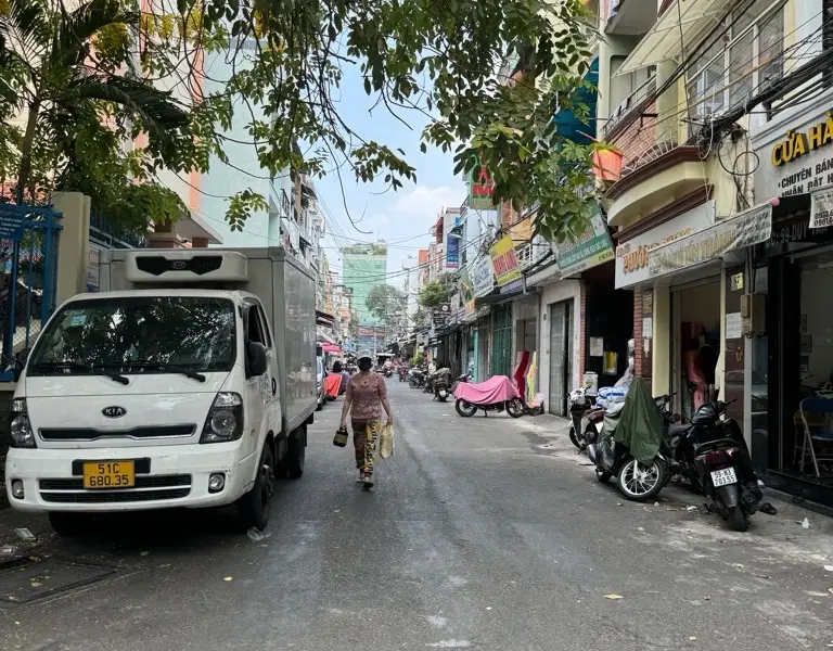 Nhà mặt phố kinh doanh đỉnh, ngay chợ Tân Bình giá siêu hấp dẫn... Bán nhà mặt phố tại Tân Hòa, Hồ Chí Minh 01