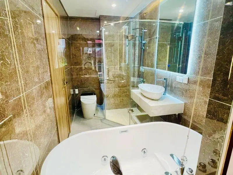Nhà 7 tầng hiện đại có thang máy tại Bồ Đề, không gian sống và kinh doanh lý tưởng... Bán nhà riêng tại Bồ Đề, Hà Nội 01