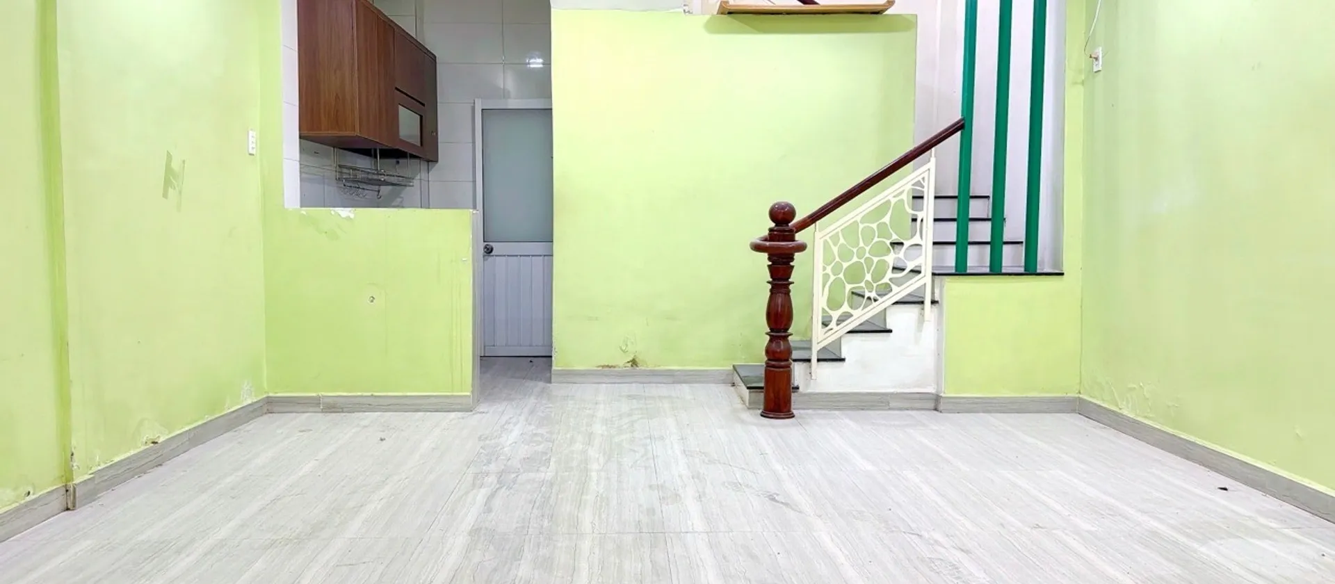 Nhà 2 tầng trung tâm Quận 1, hẻm rộng, giá hấp dẫn... Bán nhà riêng tại Bến Thành, Hồ Chí Minh 01