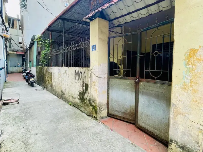 Bán nhà riêng tại Bồ Đề, Long Biên, mặt tiền gần 10m, tiềm năng tăng giá... Bán nhà riêng tại Bồ Đề, Hà Nội 01