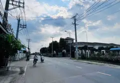 🔥 6,2 TỶ – MẶT TIỀN DƯƠNG CÔNG KHI – Ở + CHO THUÊ 🔥... Bán nhà mặt phố tại Hóc Môn, Hồ Chí Minh 05