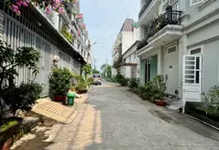 Bán nhà riêng 4 tầng hẻm rộng Quận 12, ngang 10.5m, giá 5.8 tỷ... Bán nhà riêng tại An Phú Đông, Hồ Chí Minh 04