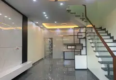 Bán nhà 3 tầng tại phường Cao Xanh, Quảng Ninh, giá 3.65 tỷ... Bán nhà riêng tại Cao Xanh, Quảng Ninh 01