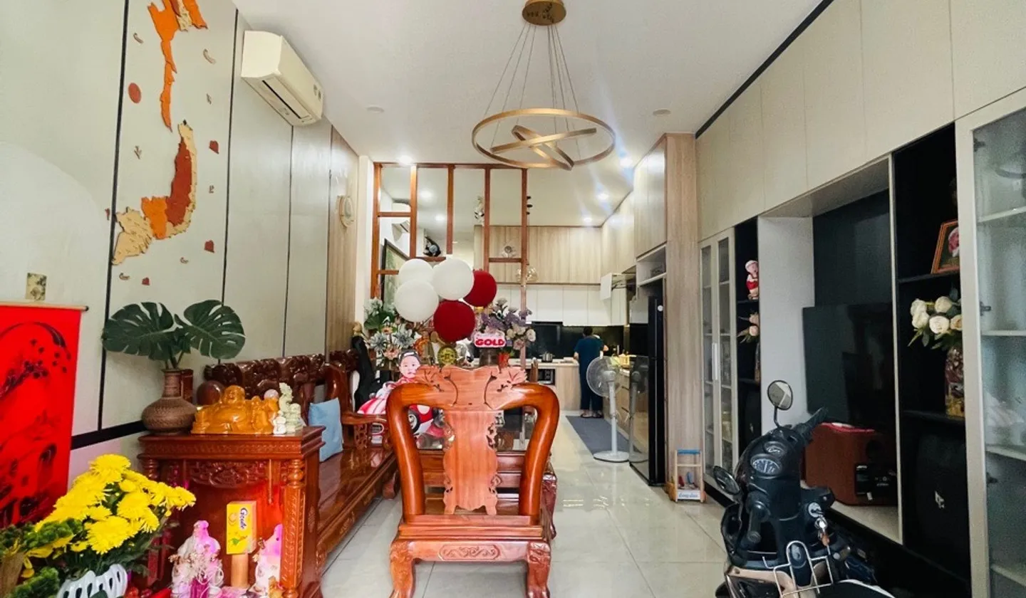 Nhà đẹp 3 tầng, 4 phòng ngủ tại Bình Tân giá hời... Bán nhà riêng tại Bình Tân, Hồ Chí Minh 01