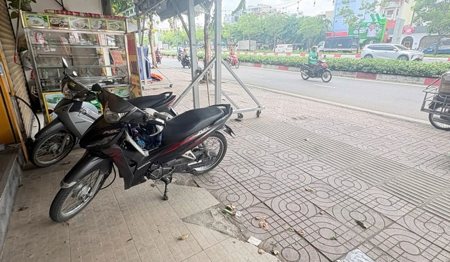 Nhà mặt phố Phạm Văn Đồng, giá hời cho chủ đầu tư thông thái... Bán nhà mặt phố tại Bình Lợi Trung, Hồ Chí Minh 01