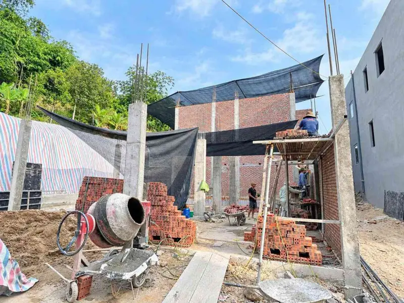 Nhà 3 tầng mới có sân sau, oto đỗ cửa, giá dưới 2.9 tỷ tại Hà Khánh... Bán nhà riêng tại Cao Xanh, Quảng Ninh 01