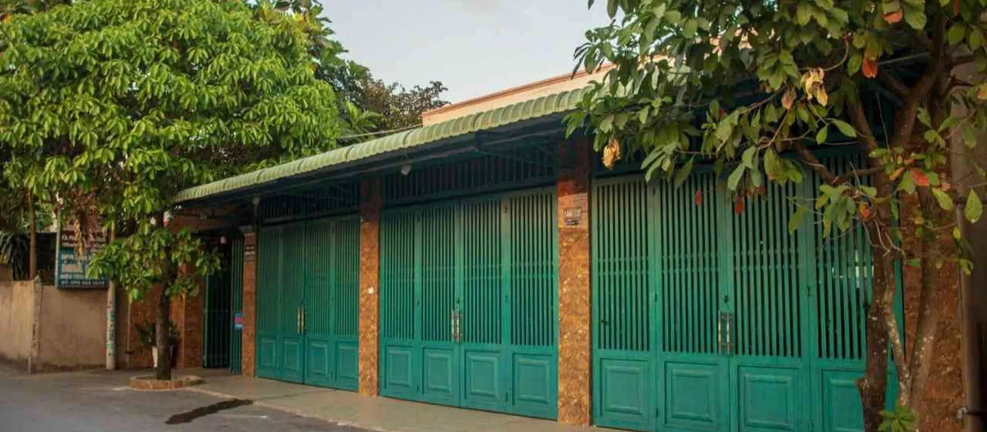 Bán nhà tiền tỉnh lộ 8, xã Tân Thạnh Đông, diện tích 1045m2, 3 căn dãy trọ thu nhập45 triệu ổn định... Bán nhà riêng tại Phú Hòa Đông, Hồ Chí Minh 01