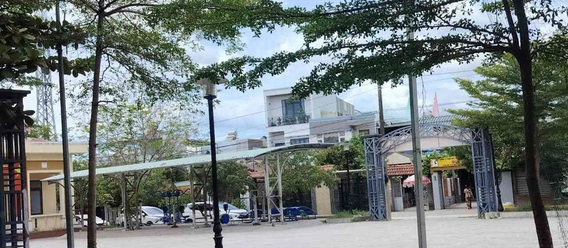 Bán Nhà Mặt Tiền Lê a - đối diện công viên - giá 5.1 tỷ.... Bán nhà mặt phố tại Liên Chiểu, Đà Nẵng 01