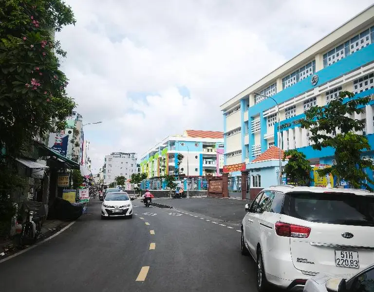 Bán nhà mặt phố 4 tầng kinh doanh sầm uất, đối diện trường học tại Quận trung tâm... Bán nhà mặt phố tại Tân Hòa, Hồ Chí Minh 01
