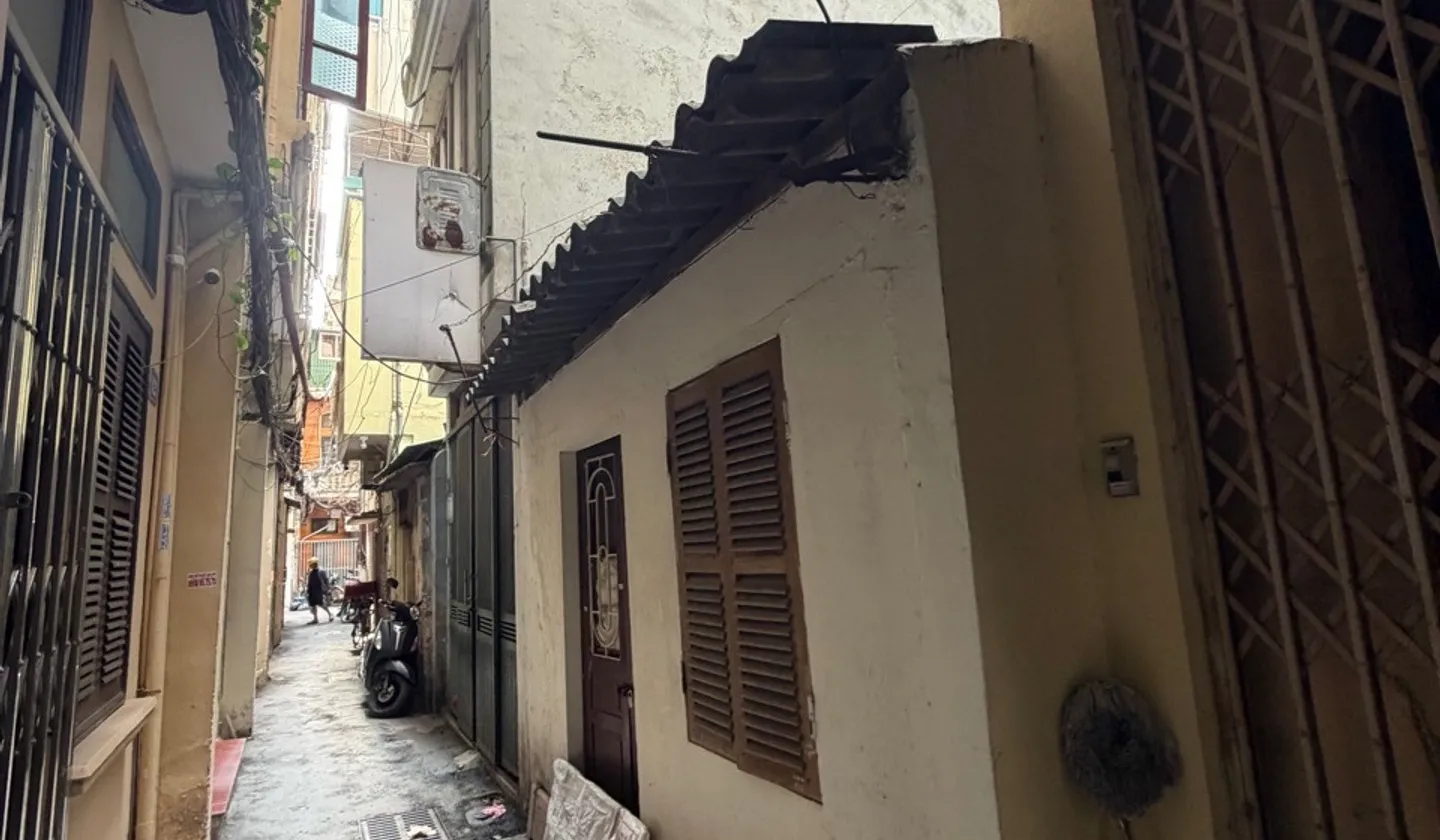 Cát Linh - Nhà cấp 4 cũ 45m2 - vài bước ra oto tránh... Bán nhà riêng tại Đống Đa, Hà Nội 01