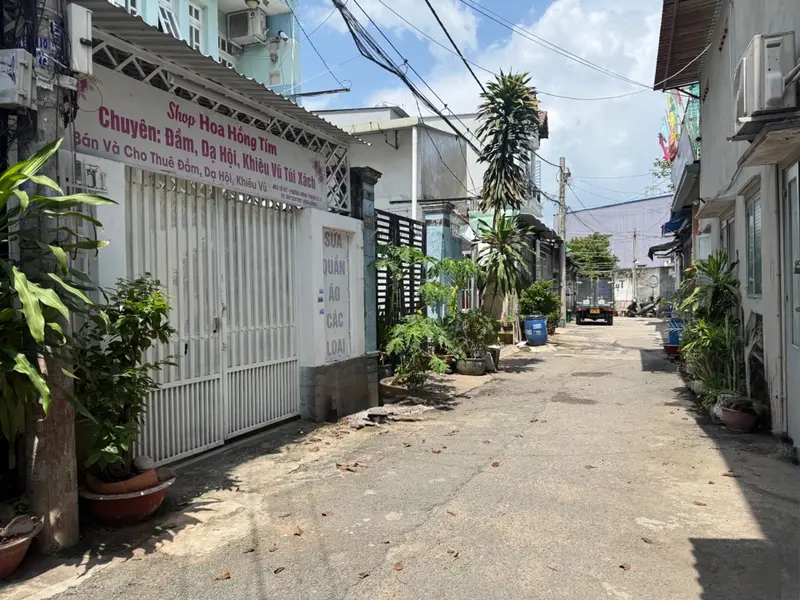Cơ hội sở hữu nhà hẻm xe tải Nguyễn Thị Kiểu, sân ô tô rộng, giá tốt... Bán nhà riêng tại Tân Thới Hiệp, Hồ Chí Minh 01