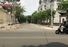 SIÊU BIỆT THỰ 3 TẦNG MẶT TIỀN LÔ GÓC AN DƯƠNG VƯƠNG 170M2 NGANG KHỦNG 10M NHIK 20 TỶ... Bán nhà mặt phố tại An Lạc, Hồ Chí Minh 03