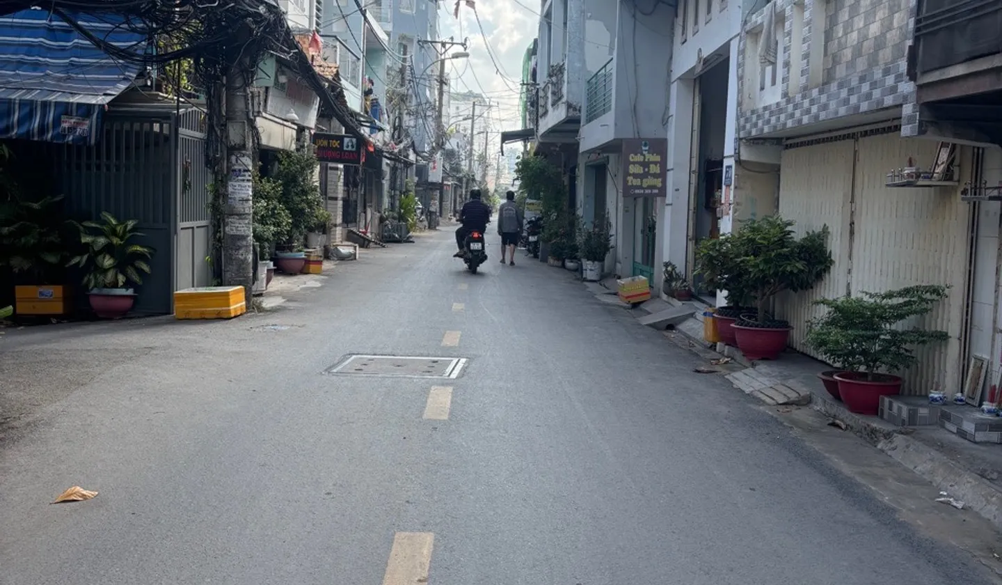 Bán nhà riêng mặt tiền Nguyễn Quý Êm, diện tích sử dụng 54m², phù hợp kinh doanh... Bán nhà riêng tại An Lạc, Hồ Chí Minh 01